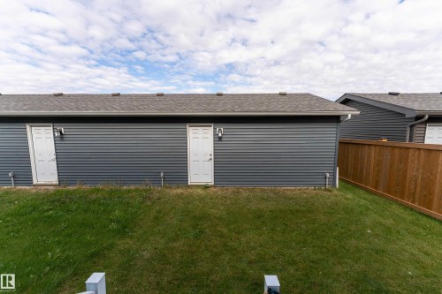 2420 Trumpeter Way Nw, Edmonton, AB 