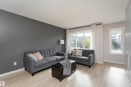 2420 Trumpeter Way Nw, Edmonton, AB 