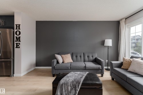 2420 Trumpeter Way Nw, Edmonton, AB 