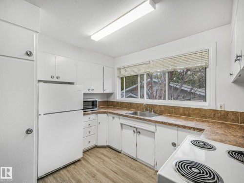 12823 125 Street Nw, Edmonton, AB 