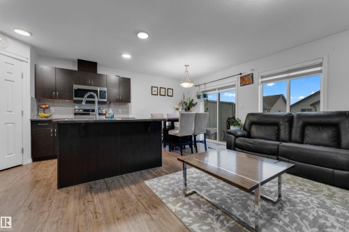 5128 20 Avenue Sw, Edmonton, AB 