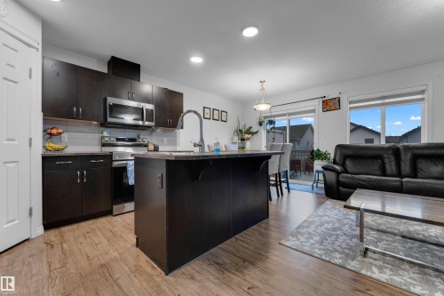 5128 20 Avenue Sw, Edmonton, AB 