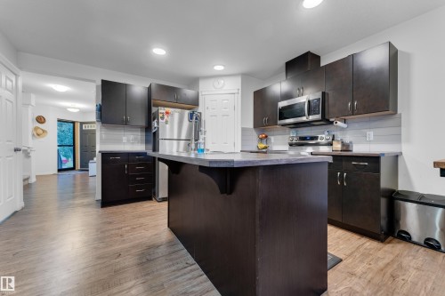 5128 20 Avenue Sw, Edmonton, AB 