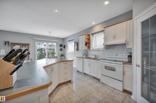 14932 136 Street Nw, Edmonton, AB 