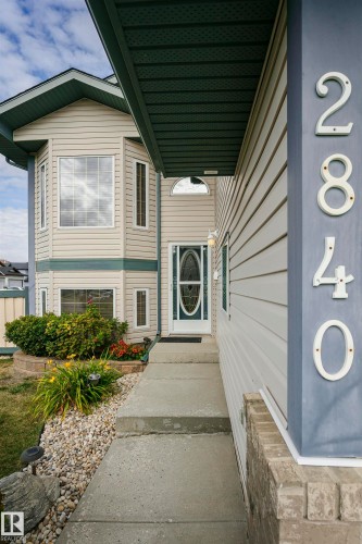 2840 151A Avenue Nw, Edmonton, AB 