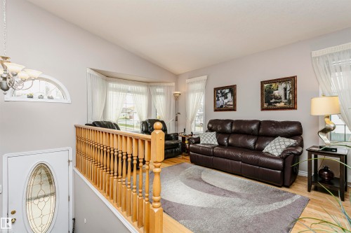 2840 151A Avenue Nw, Edmonton, AB 