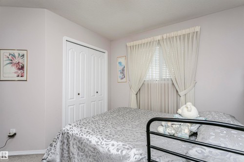 2840 151A Avenue Nw, Edmonton, AB 