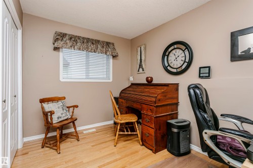 2840 151A Avenue Nw, Edmonton, AB 