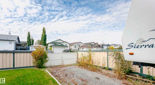 2840 151A Avenue Nw, Edmonton, AB 