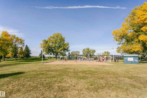 2840 151A Avenue Nw, Edmonton, AB 