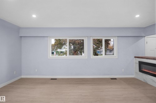 7501 95 Avenue Nw, Edmonton, AB 