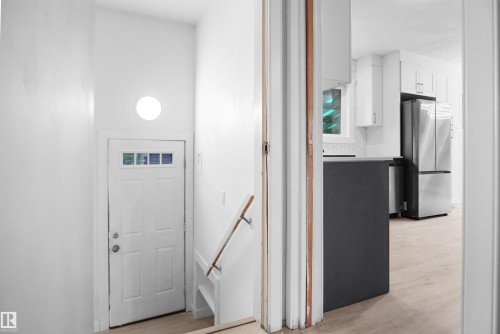 7501 95 Avenue Nw, Edmonton, AB 