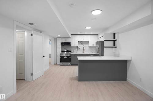 7501 95 Avenue Nw, Edmonton, AB 