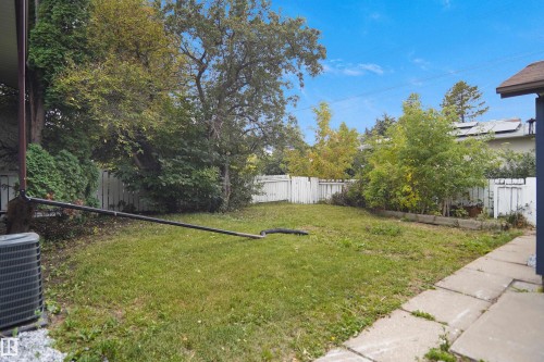 7501 95 Avenue Nw, Edmonton, AB 