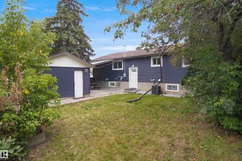 7501 95 Avenue Nw, Edmonton, AB 