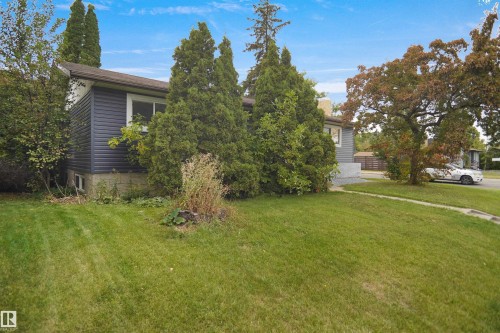 7501 95 Avenue Nw, Edmonton, AB 
