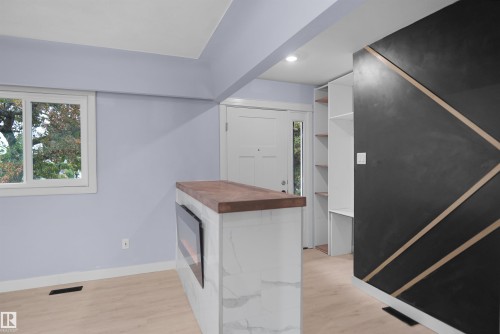 7501 95 Avenue Nw, Edmonton, AB 
