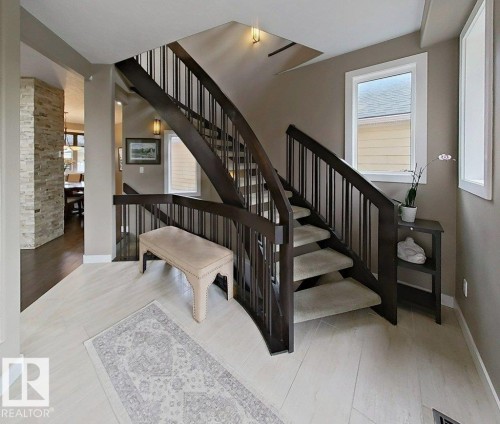 6520 111 Avenue Nw, Edmonton, AB 