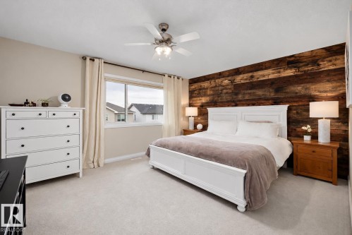 4015 Alexander Way Sw, Edmonton, AB 