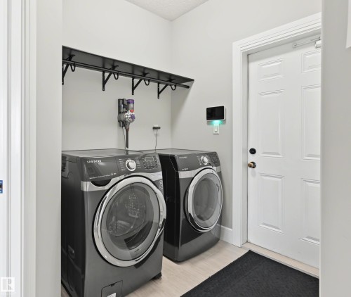 525 Albany Way Nw, Edmonton, AB 