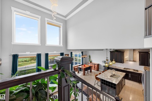 525 Albany Way Nw, Edmonton, AB 