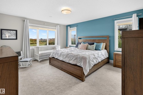 525 Albany Way Nw, Edmonton, AB 