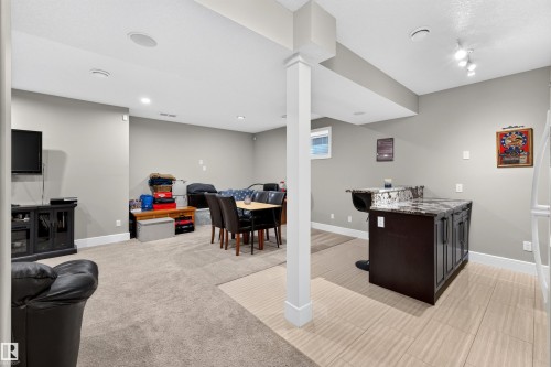 525 Albany Way Nw, Edmonton, AB 