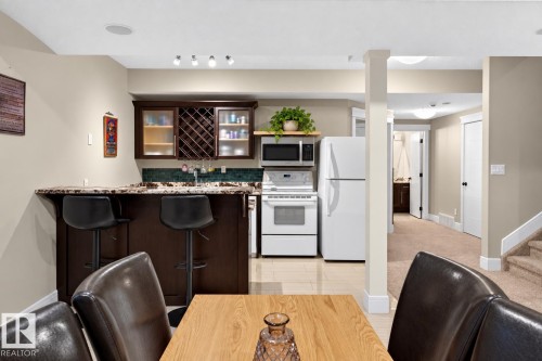525 Albany Way Nw, Edmonton, AB 