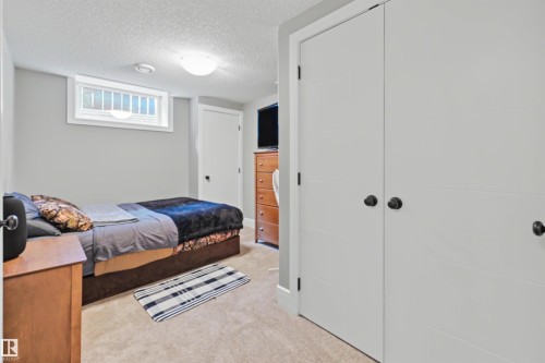 525 Albany Way Nw, Edmonton, AB 