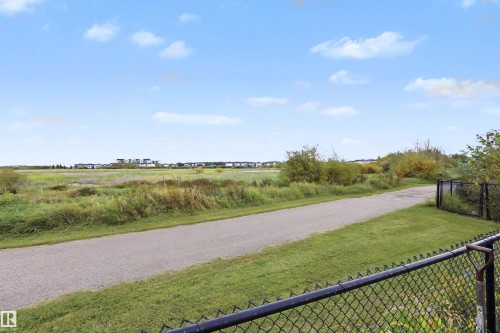 525 Albany Way Nw, Edmonton, AB 