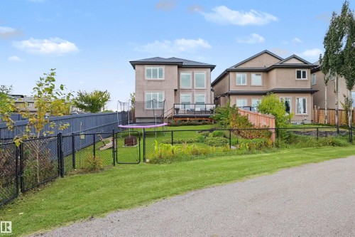 525 Albany Way Nw, Edmonton, AB 