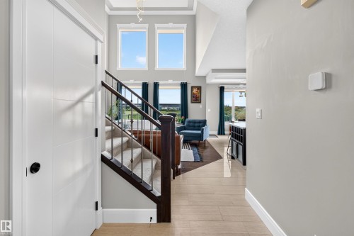 525 Albany Way Nw, Edmonton, AB 