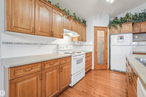 16206 84 Street Nw, Edmonton, AB 