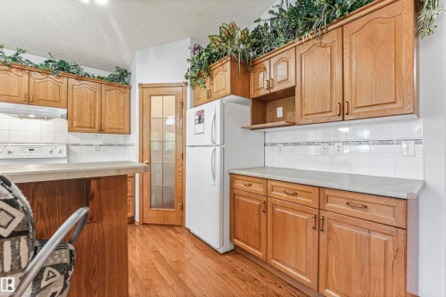16206 84 Street Nw, Edmonton, AB 