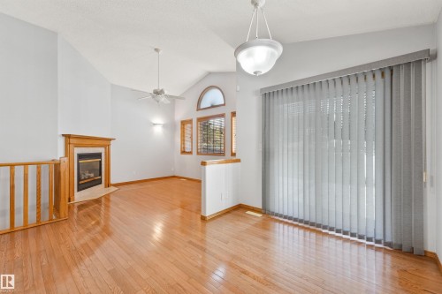 16206 84 Street Nw, Edmonton, AB 