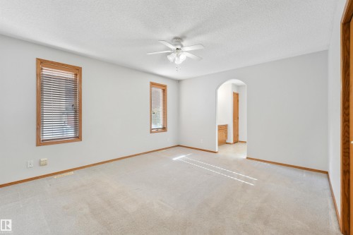 16206 84 Street Nw, Edmonton, AB 
