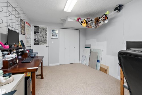 12211 147 Avenue Nw, Edmonton, AB 
