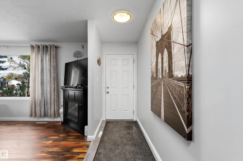 12211 147 Avenue Nw, Edmonton, AB 