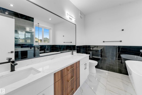 231 Crystal Creek Drive, Leduc, AB 