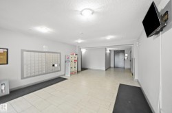 Lobby - 