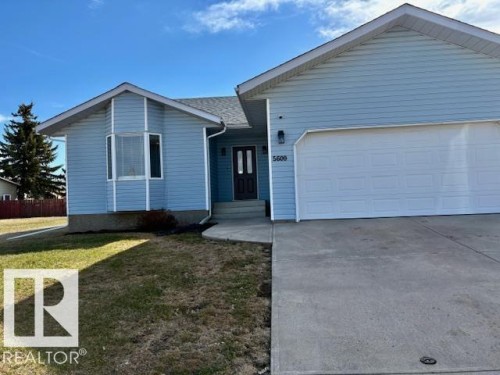 5609 45A Street, Vegreville, AB 