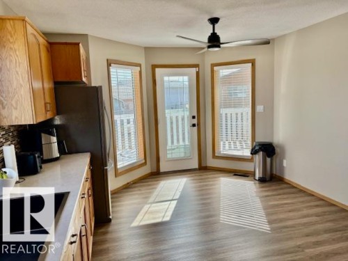 5609 45A Street, Vegreville, AB 