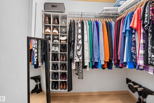 Custom closet system featuring wire shelving and hanging rods - 1405 53222 Range Road 272, Rural Parkland County, AB 