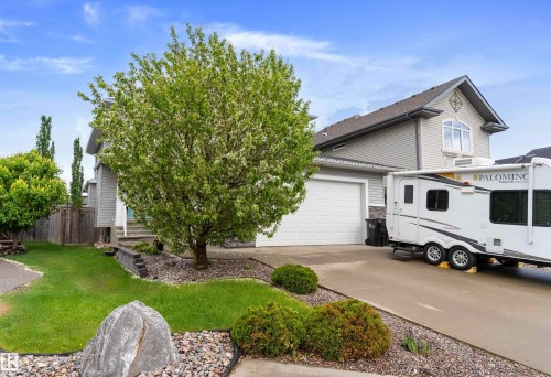 484 Foxtail Court, Sherwood Park, AB 