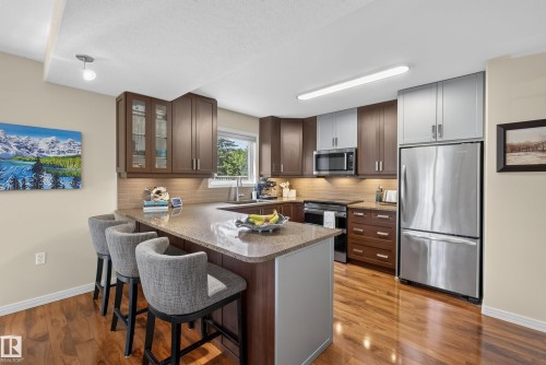 10746 University Avenue Nw, Edmonton, AB 