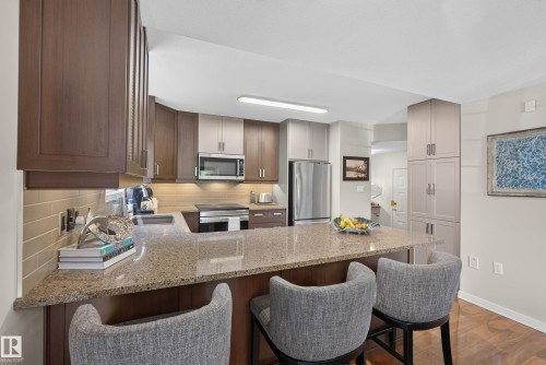 10746 University Avenue Nw, Edmonton, AB 