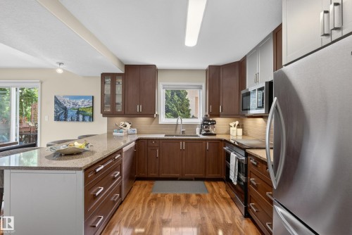 10746 University Avenue Nw, Edmonton, AB 