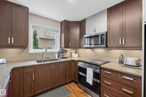 10746 University Avenue Nw, Edmonton, AB 