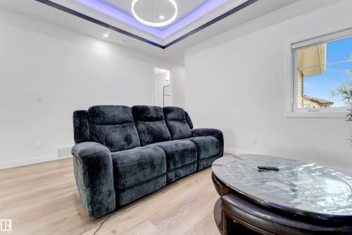 403 Pine Point, Leduc, AB 