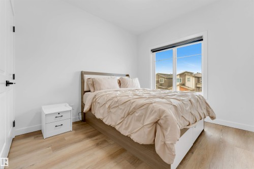 403 Pine Point, Leduc, AB 